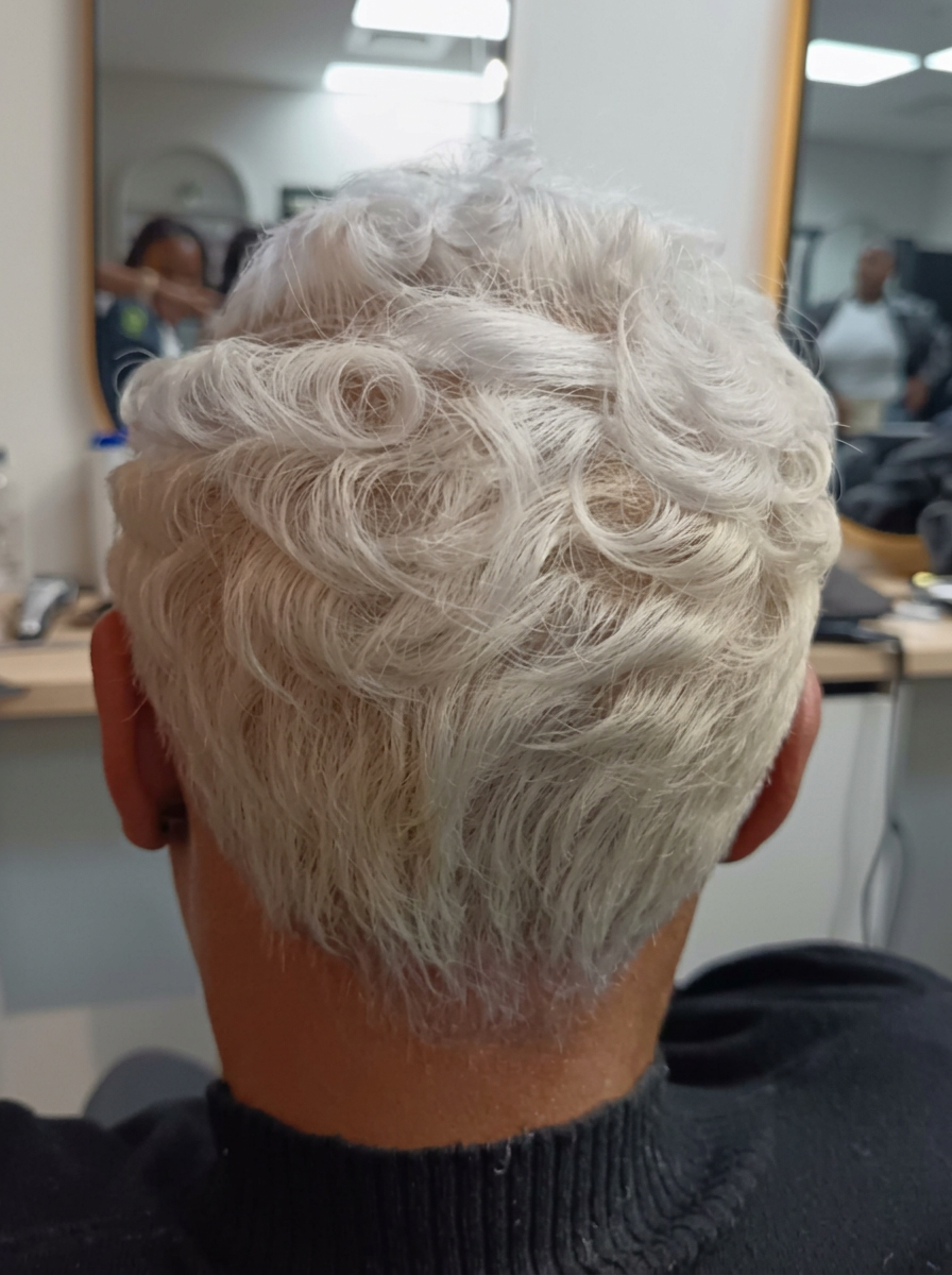 Haircuts & Styling