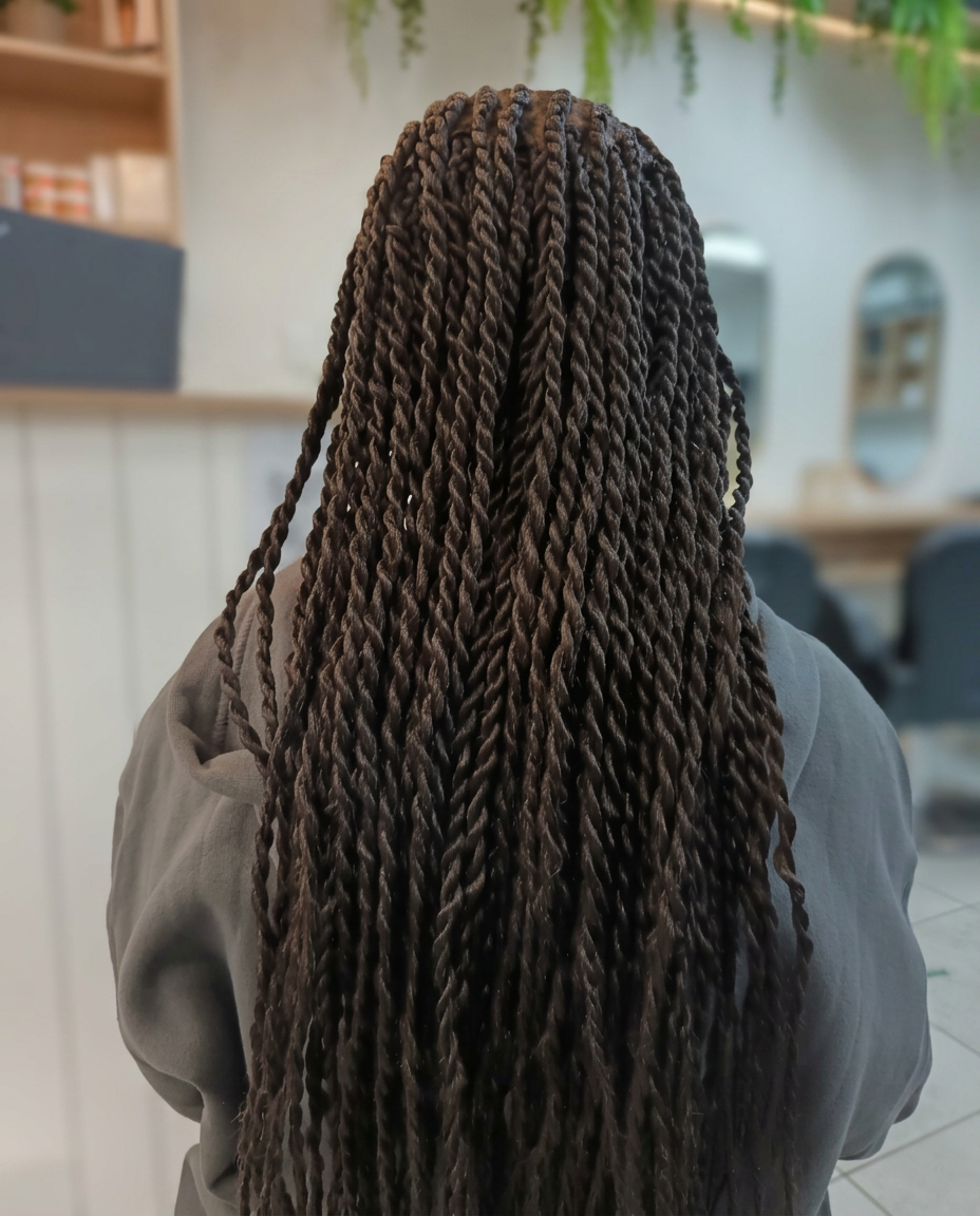 Client with elegant braids